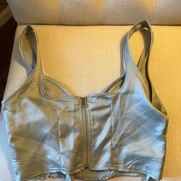 MISSGUIDED GREEN SILK CORSET GOING OUT TOP SIZE 12 - Picture 3 of 3